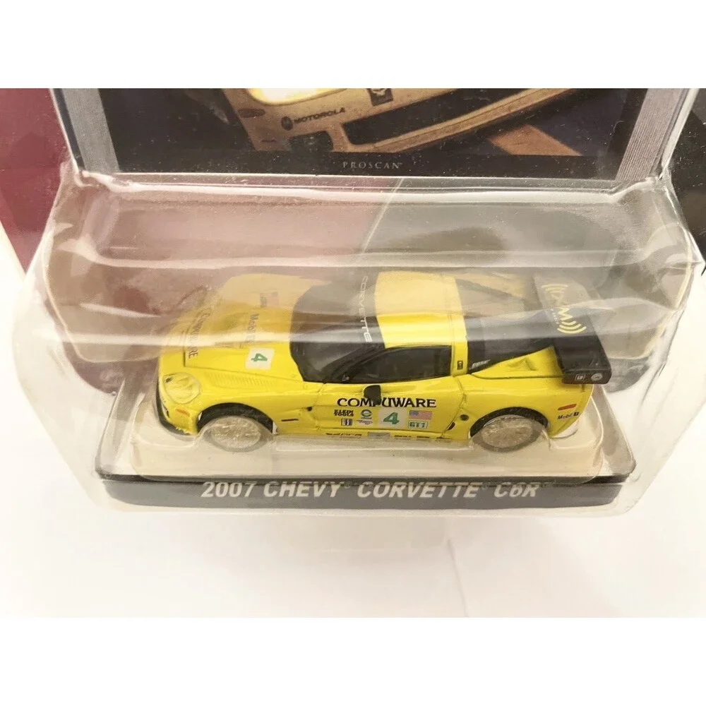 NEW GreenLight Speed 2007 Chevy Corvette C6R 1/64 Diecast Yellow & Trading Card
